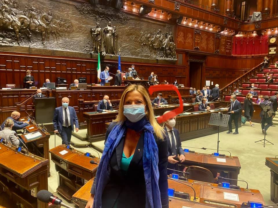 Forza Italia perde altri pezzi: 3 deputati passano alla Lega