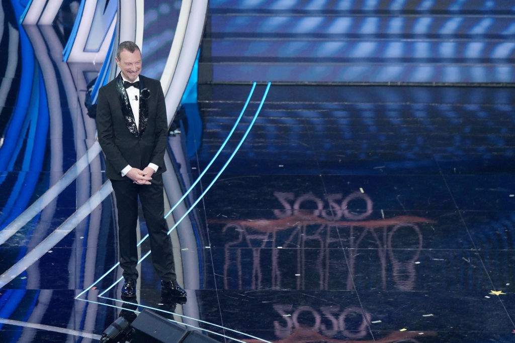 Sanremo 2021, Amadeus assicura: “Nessuna canzone parla di Covid”