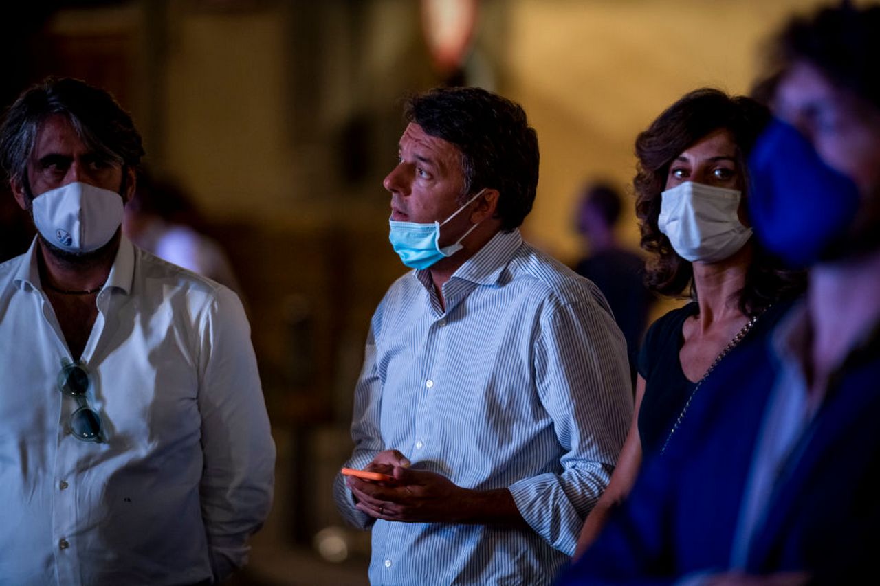 Renzi sfida Conte: “Se ha bisogno di qualche poltrona le diamo quelle di Italia Viva”