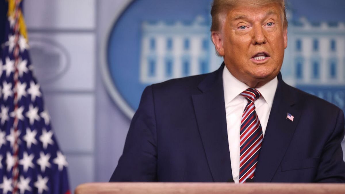 Trump: “Se contate i voti legali, sto vincendo”, e i social lo censurano ancora
