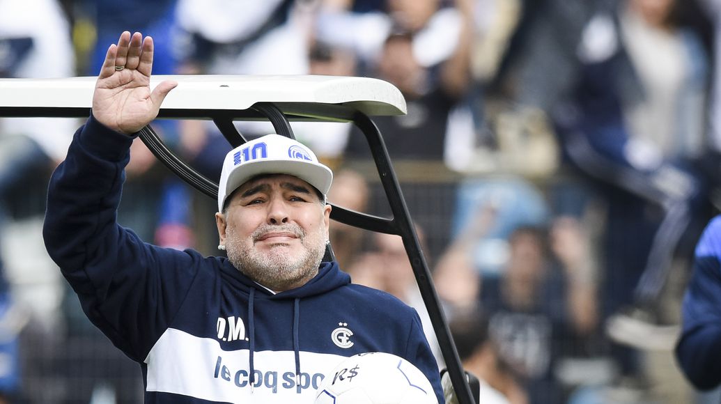 Maradona è morto, la tv ricorda El Pibe de Oro: speciale su Rai 1 in onda sabato