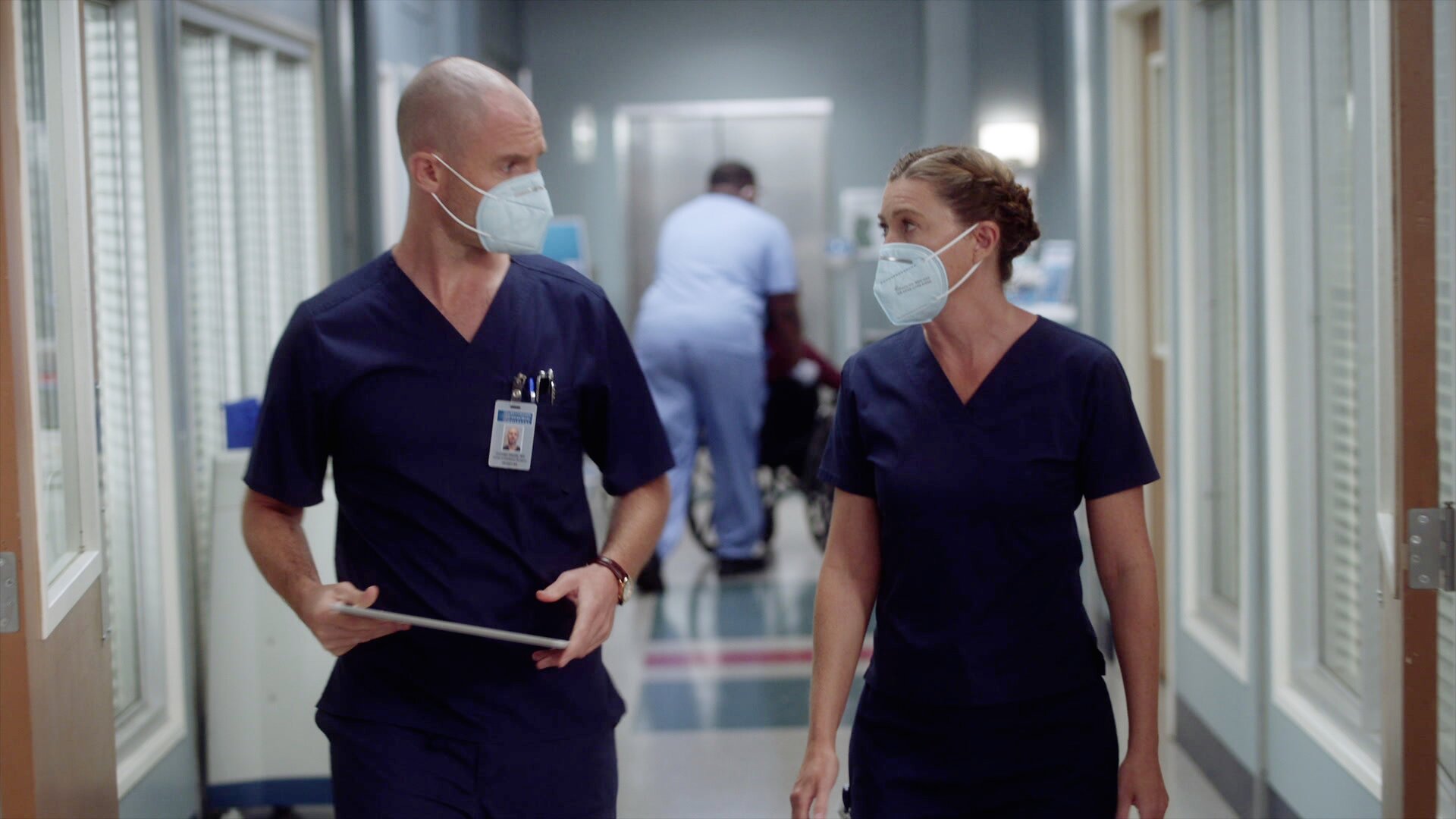 Grey’s Anatomy ABC rimanda di una settimana il ritorno e intanto Ellen Pompeo prepara una nuova serie tv