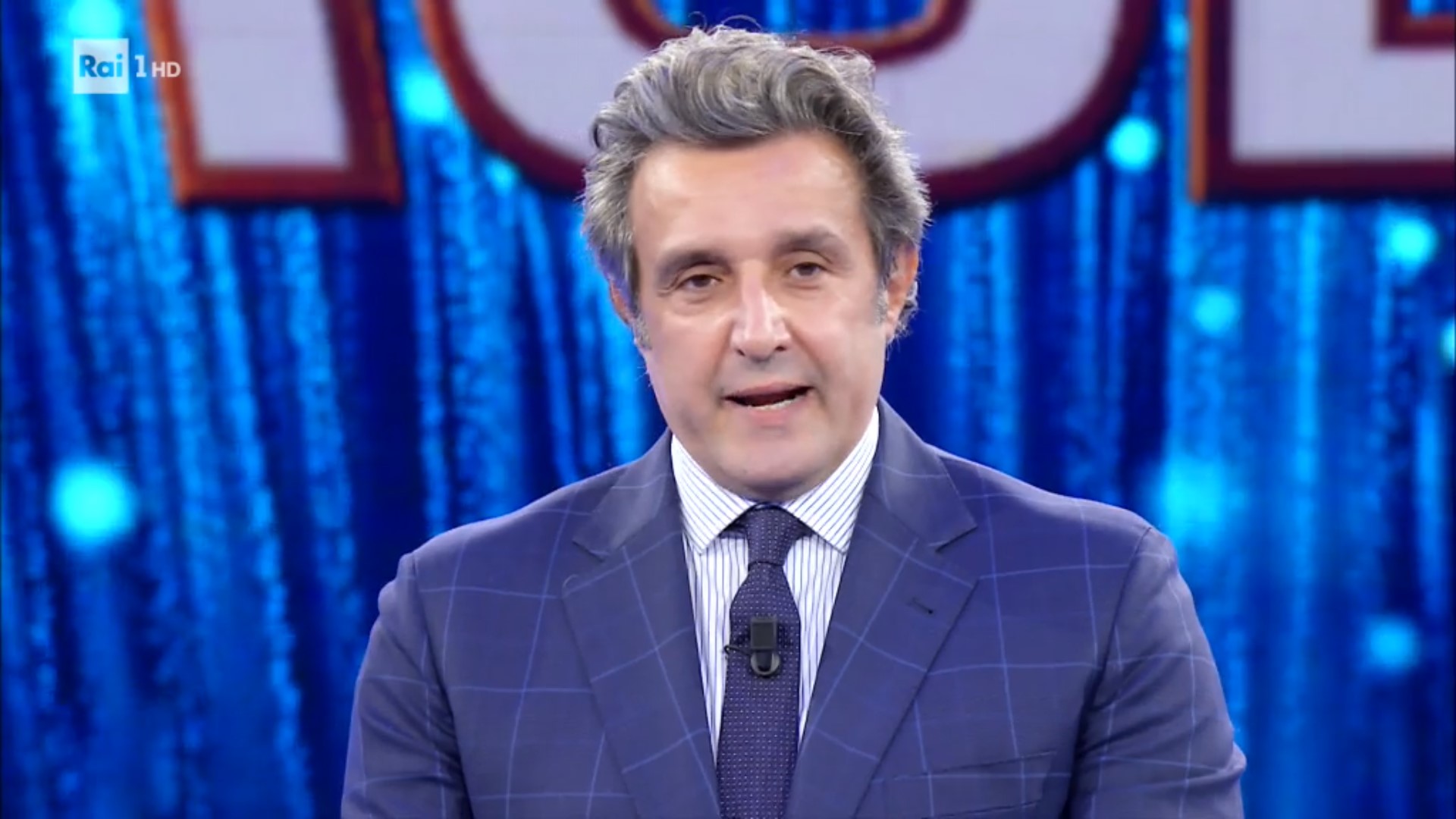 Flavio Insinna ricorda Gigi Proietti “Questa è l’anteprima dell’Eredità che mai avrei voluto fare”