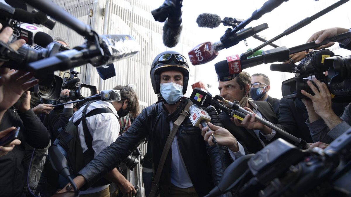 Maradona, indagato per omicidio colposo il medico personale Luque