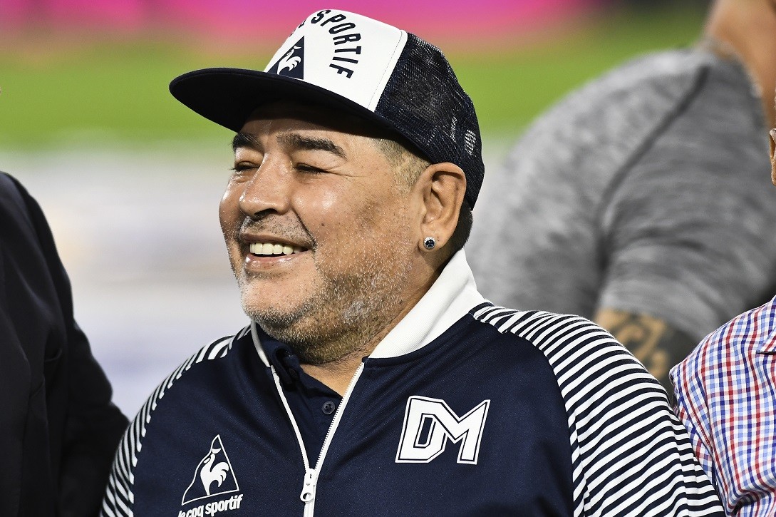 Maradona è morto: El pibe de oro tra inni e canzoni a lui dedicate