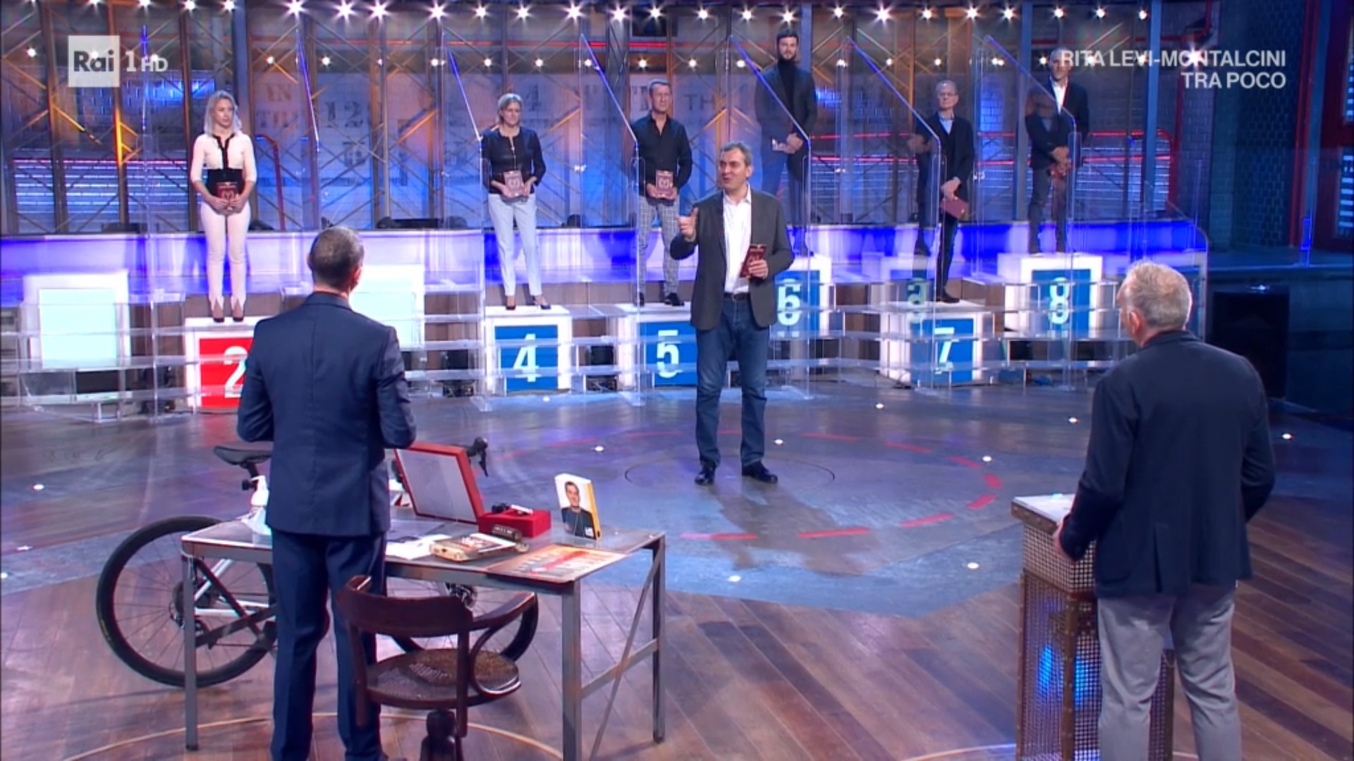 Soliti Ignoti: quando anche un game show diventa un’opportunità per promuovere il proprio libro