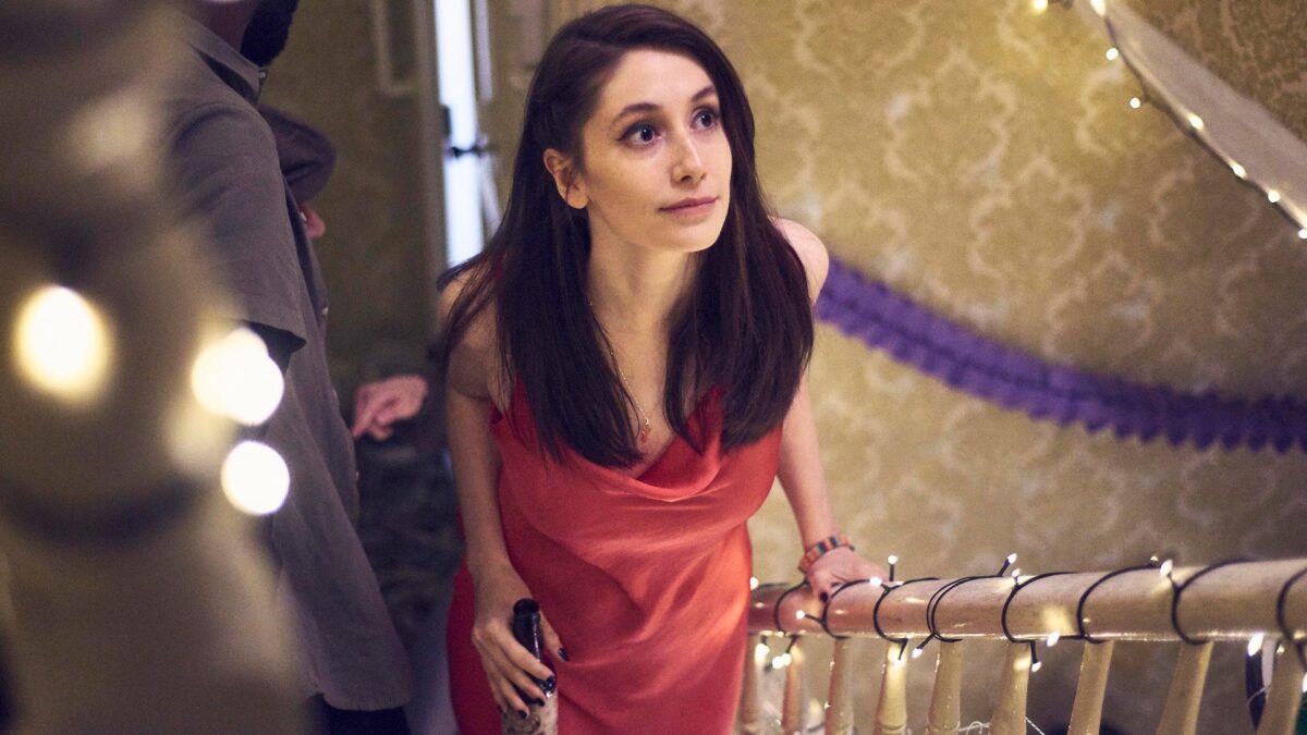 Pure su Rai Play una serie tv tra commedia e dramma che finisce per perdersi nelle sue ossessioni