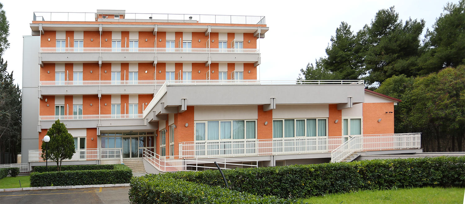 Foggia, positivi tutti gli anziani ospiti di una RSA: 94 casi di COVID-19