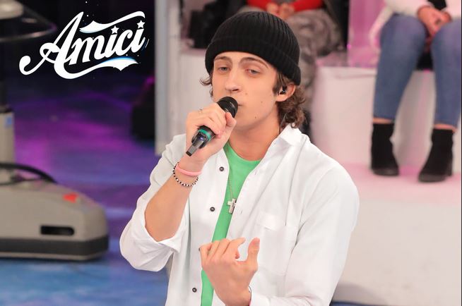Gucci Bag, Sangiovanni: testo e audio della canzone (Amici 2020)