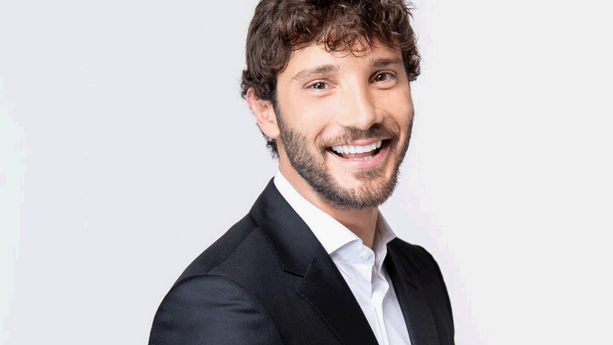 Serale Amici 2021, anche Stefano de Martino in giuria?