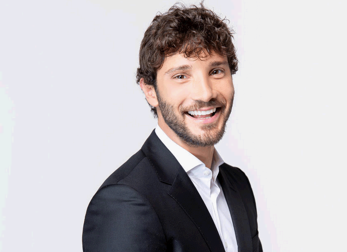 Serale Amici 2021, anche Stefano de Martino in giuria?