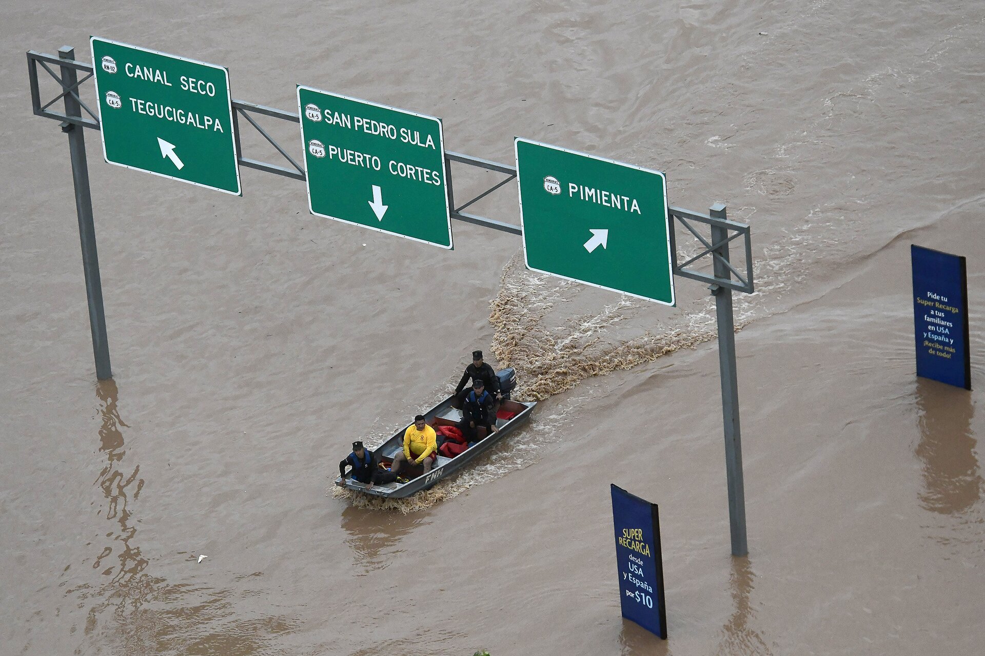 L’uragano Iota colpisce l’America centrale: 30 morti