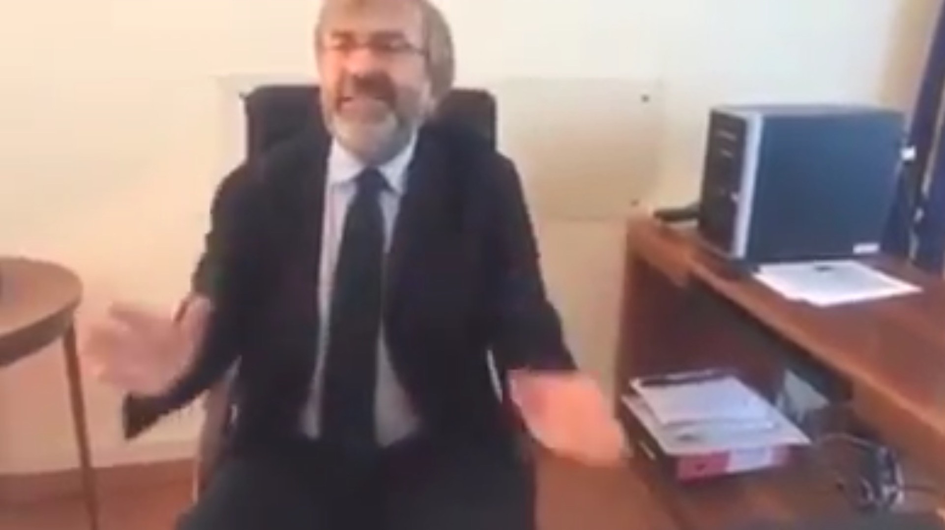 Calabria, il nuovo commissario alla Sanità Zuccatelli: “La mascherina non serve a un ca**o”