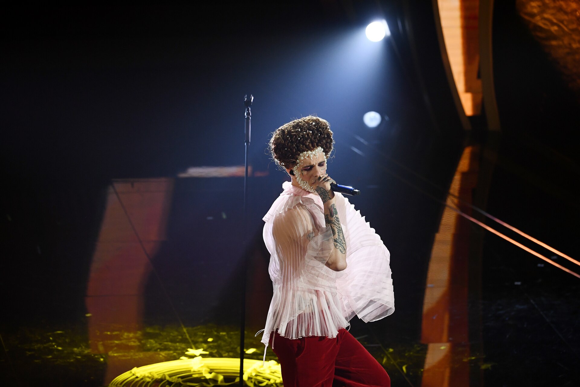 Sanremo 2021, Achille Lauro ospite di tutte e 5 le serate (come fu Tiziano Ferro nel 2020)