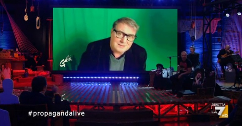 Corrado Guzzanti a Propaganda Live con gli auguri di Brunello Robertetti (VIDEO)