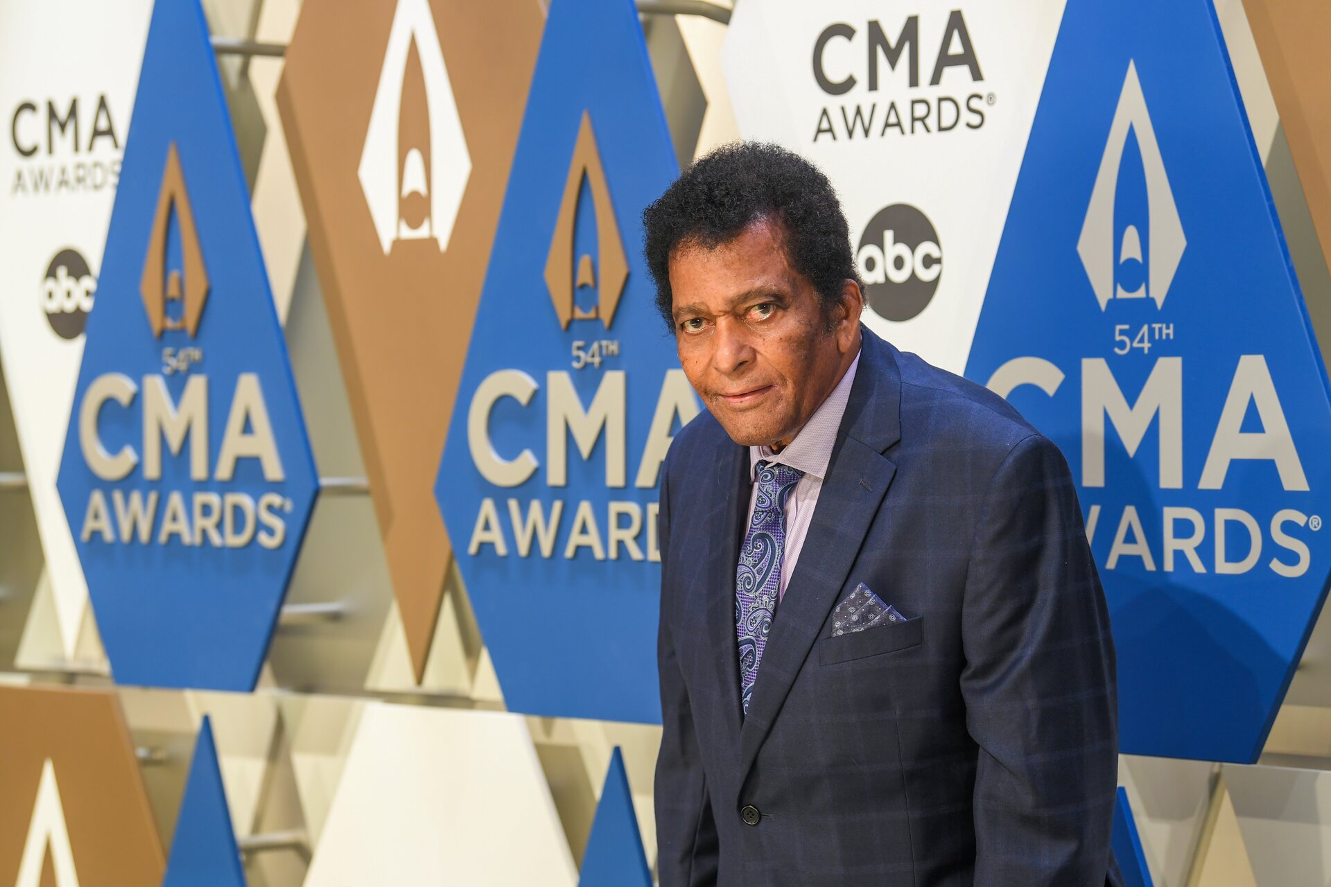 Charley Pride, pioniere della musica country, è morto a 86 anni