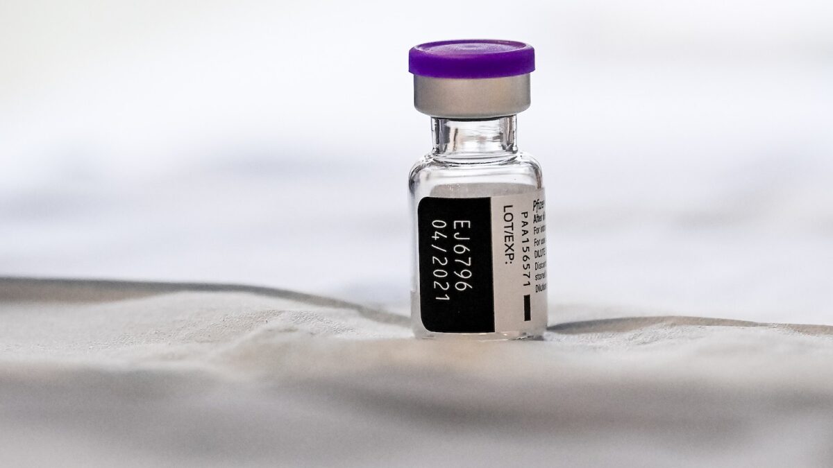 Il vaccino sfida il maltempo: in arrivo 470mila dosi. Ritardi in Piemonte e Liguria