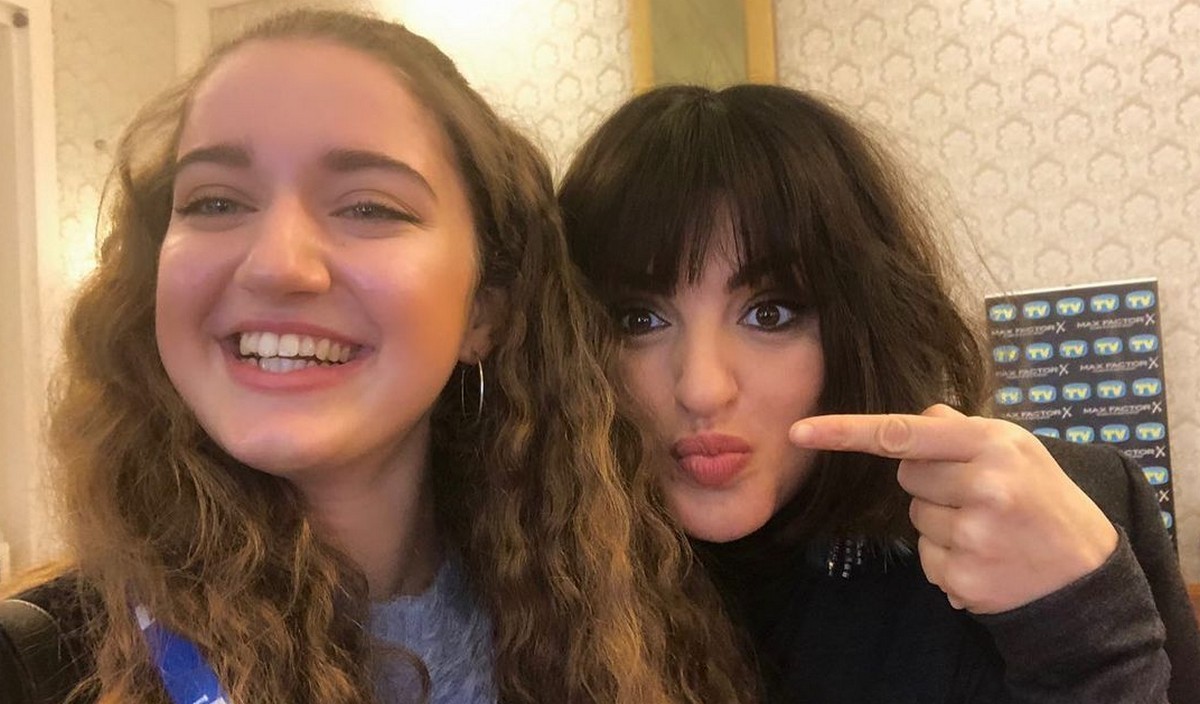 Elena Faggi: “La mia canzone ricorda Sincerità di Arisa? Mi fa piacere ma mi ritrovo di più in Billie Eilish!”
