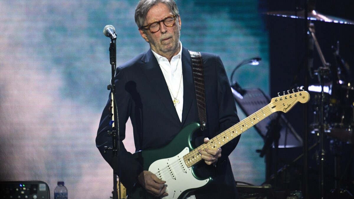 Eric Clapton, nessun concerto dove richiedono la prova della vaccinazione contro il Covid-19