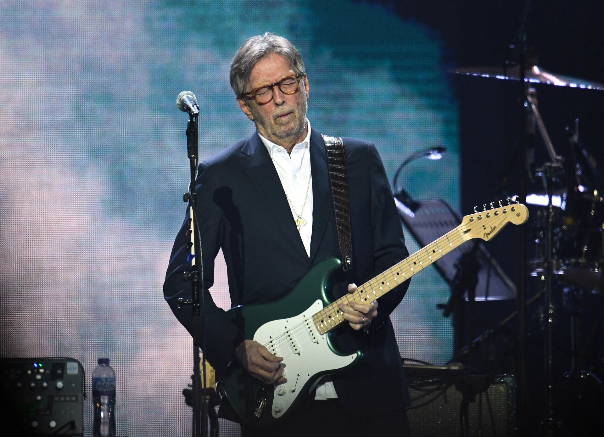 Eric Clapton, nessun concerto dove richiedono la prova della vaccinazione contro il Covid-19