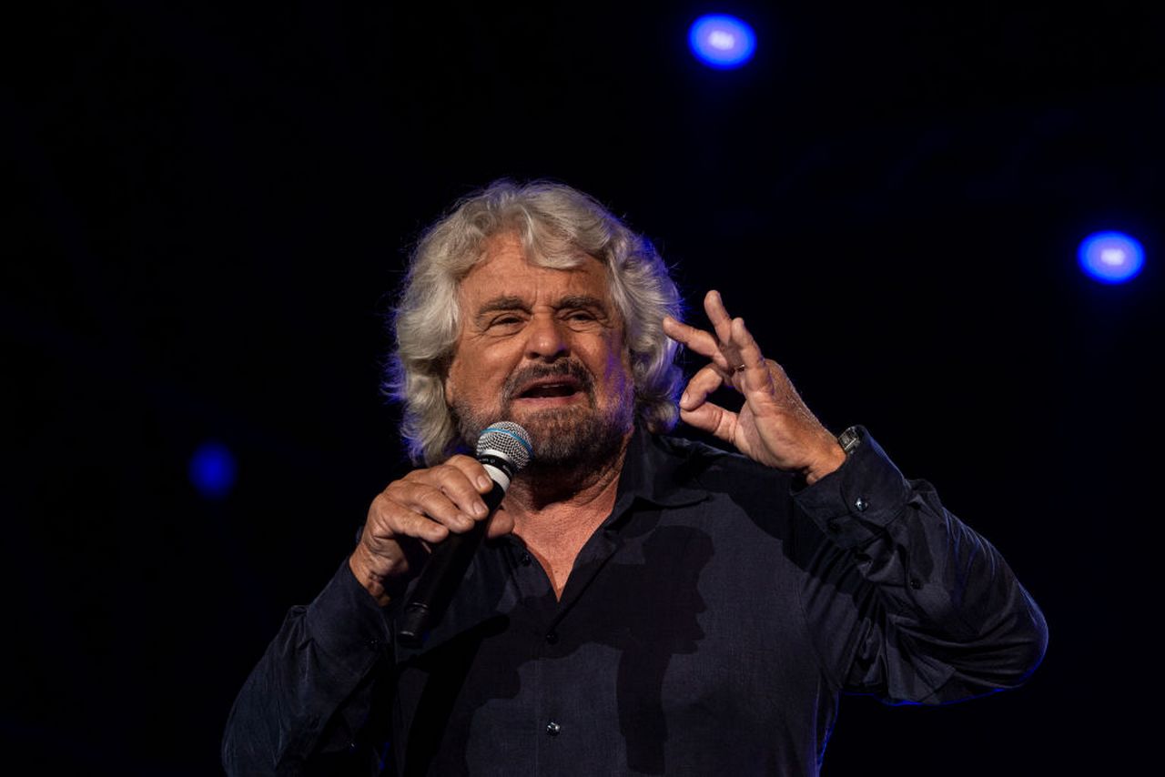 Grillo propone un’alternativa al Mes: paghino Chiesa e super ricchi