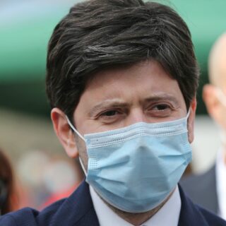 Roberto Speranza su nuova variante Covid