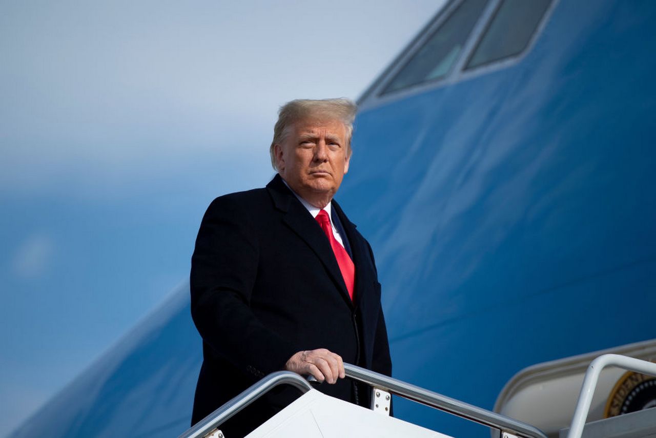 Trump e i tweet compulsivi di Natale: “La frode elettorale è un fatto”