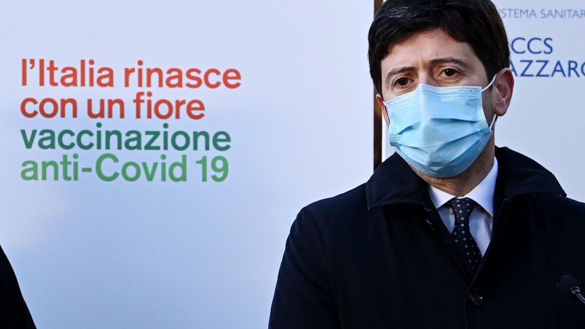 L’Italia può cercare vaccini non ancora approvati dall’EMA? Ecco cosa dice la legislazione