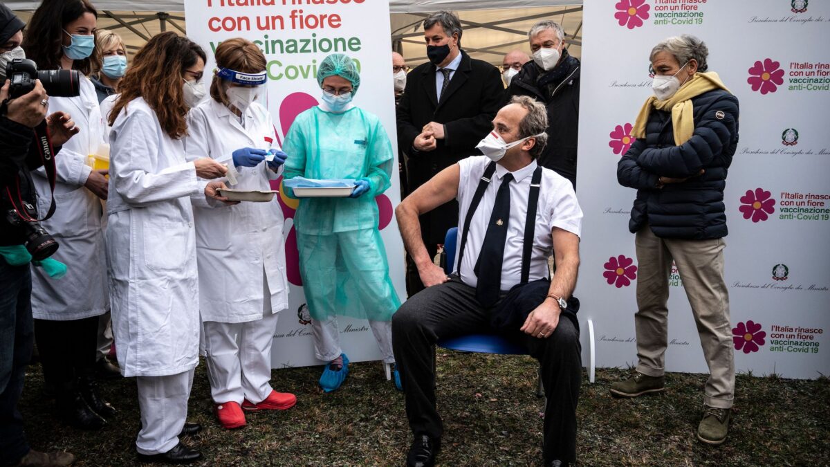 Bollettino Coronavirus 27 dicembre: 8.913 nuovi positivi e 298 vittime. Risalgono i ricoveri