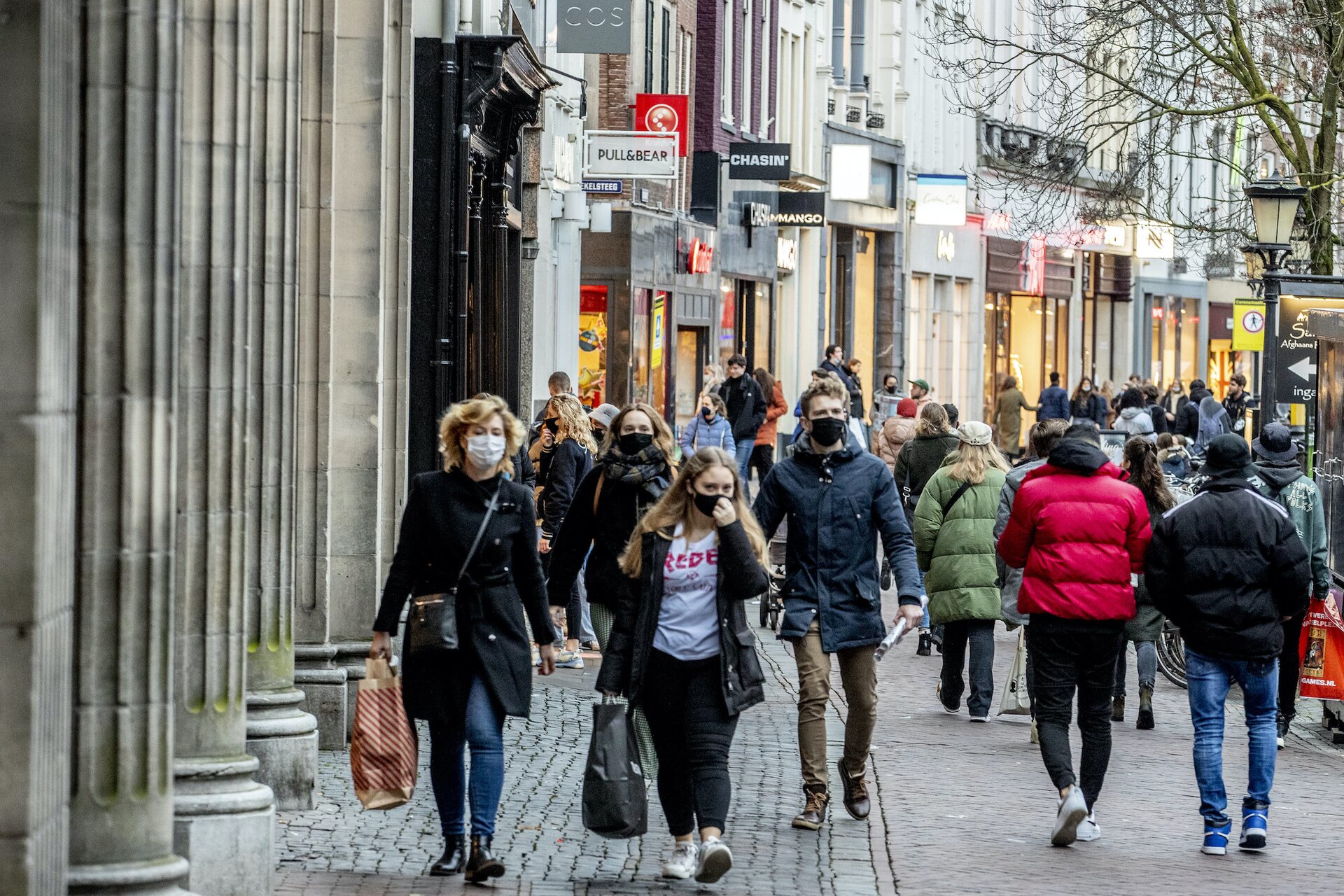 Covid: Olanda in lockdown nazionale, in Gran Bretagna Londra zona rossa