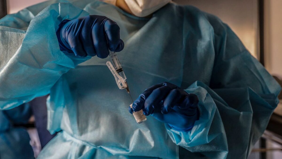 Covid19: la notizia dell’infermiera contagiata a 24 ore dal vaccino non è una notizia