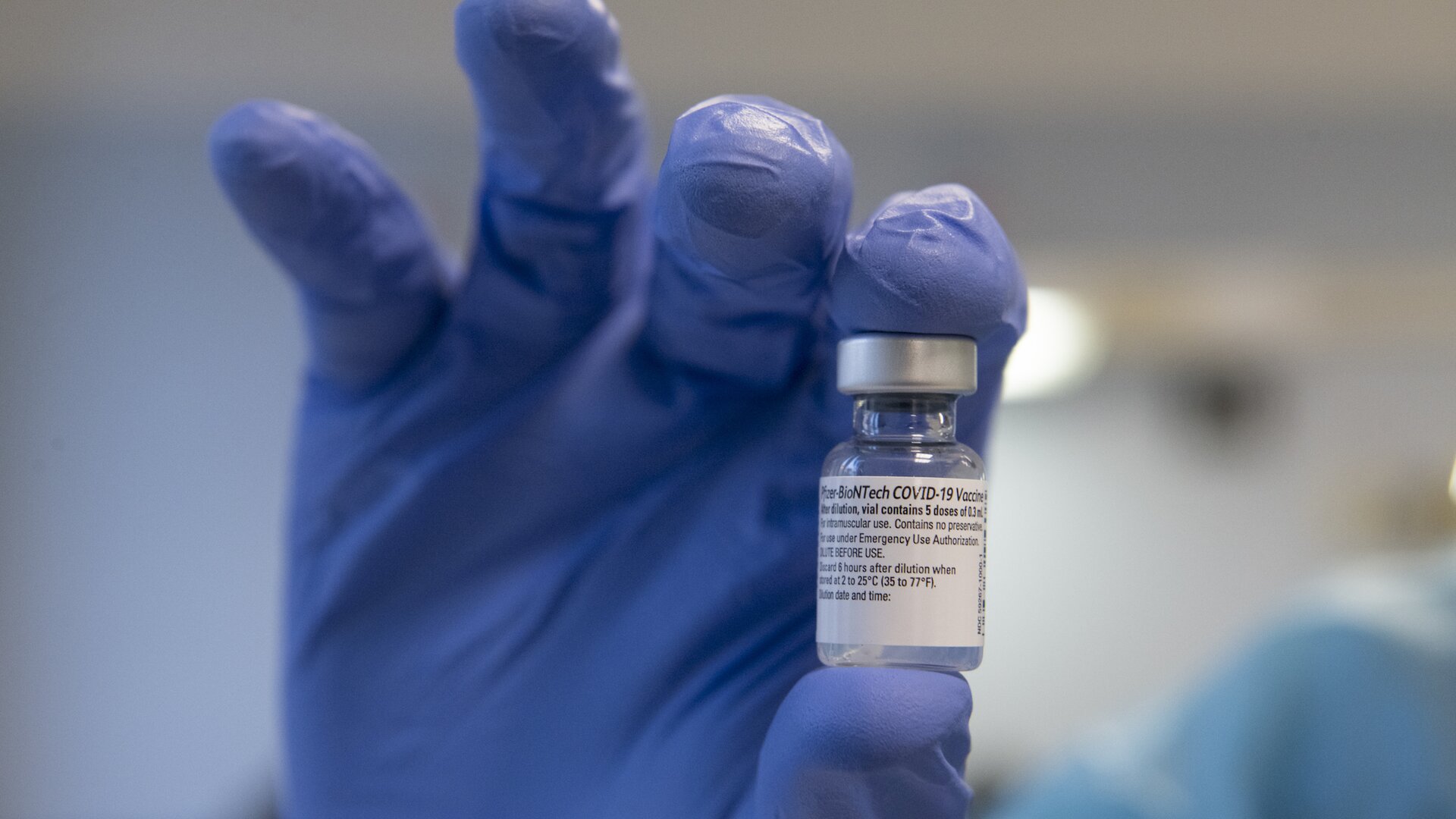 Vaccino anti-Covid in farmacia? Sileri: “È nella Legge Bilancio”