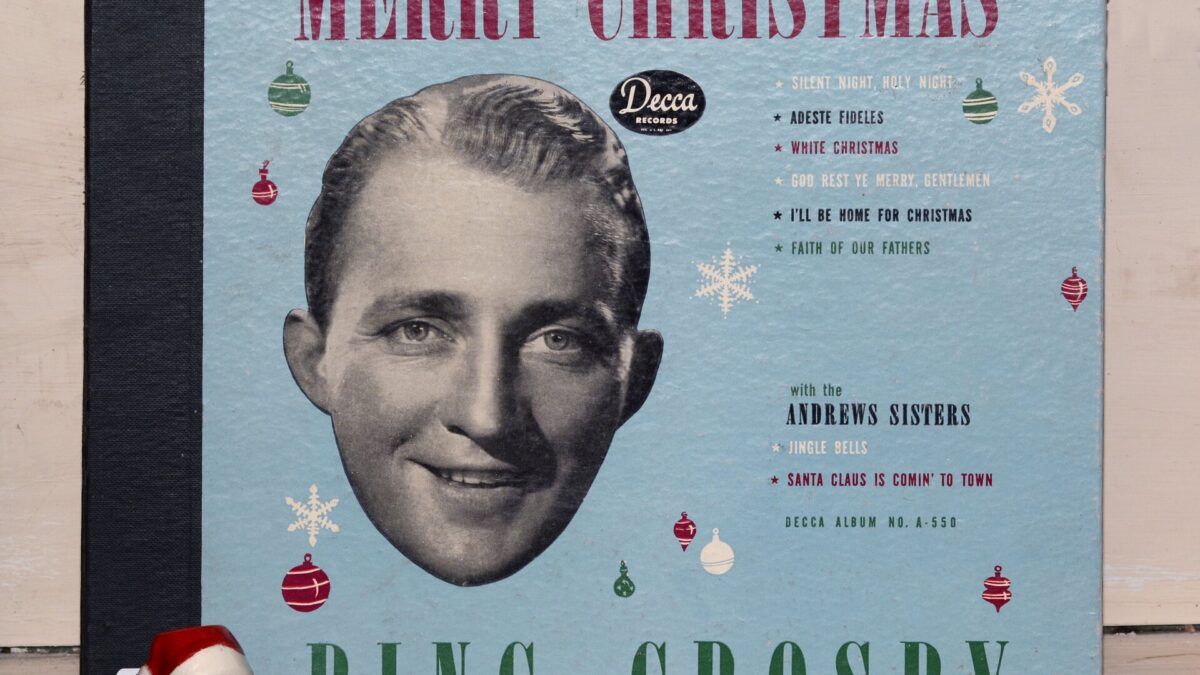 Canzoni di Natale, da Silent Night a White Christmas: curiosità, origini e storie che forse non conoscevi