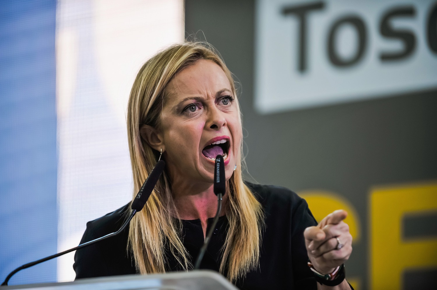 Salvini apre ad un “governo ponte”. Meloni: “Sono stupita. Vuole tornare con M5S?”