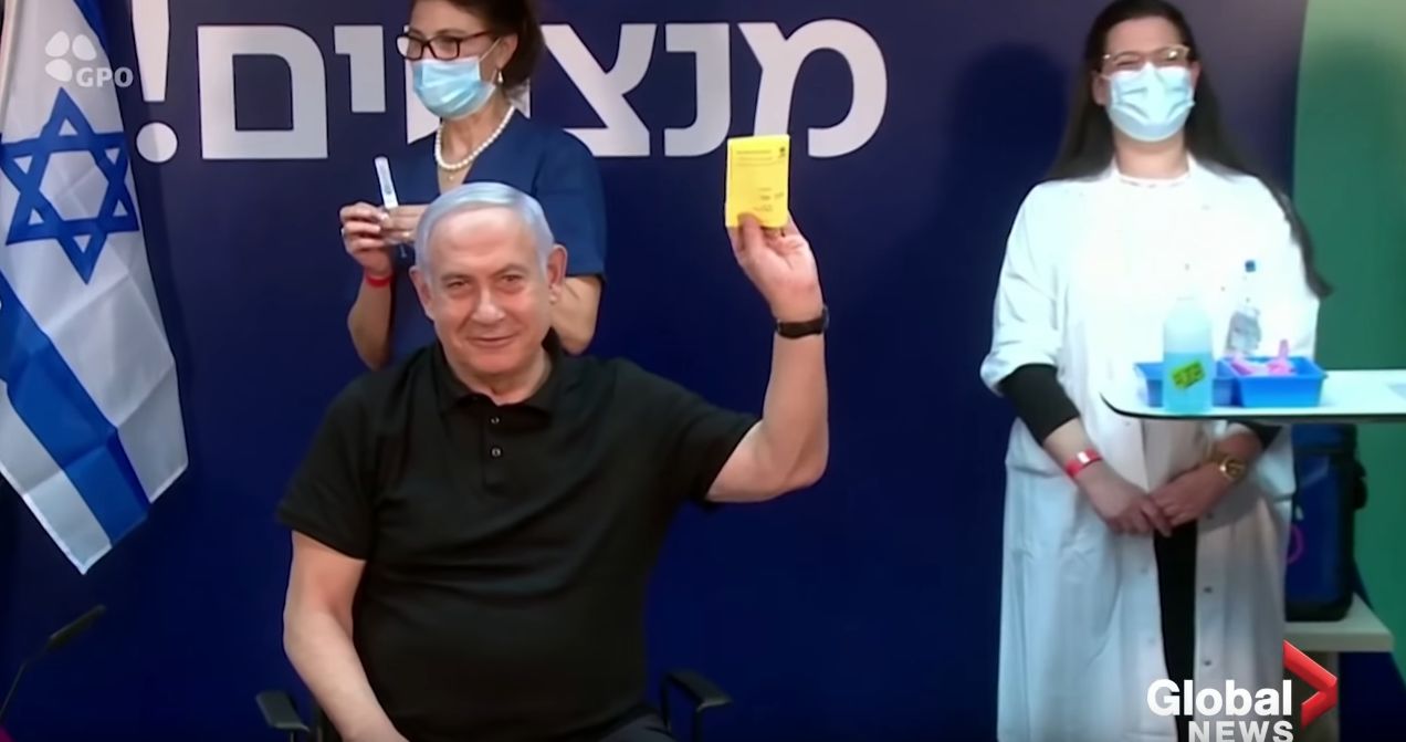 Israele: il premier Netanyahu si vaccina in diretta TV