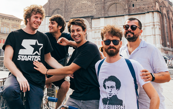 Lo Stato Sociale partecipa a Sanremo 2021 con Combat Pop