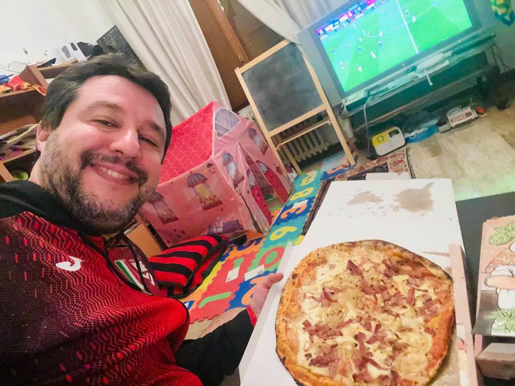 Salvini pronto a violare le regole di Natale: “Non potete chiudere in casa il cuore degli italiani”