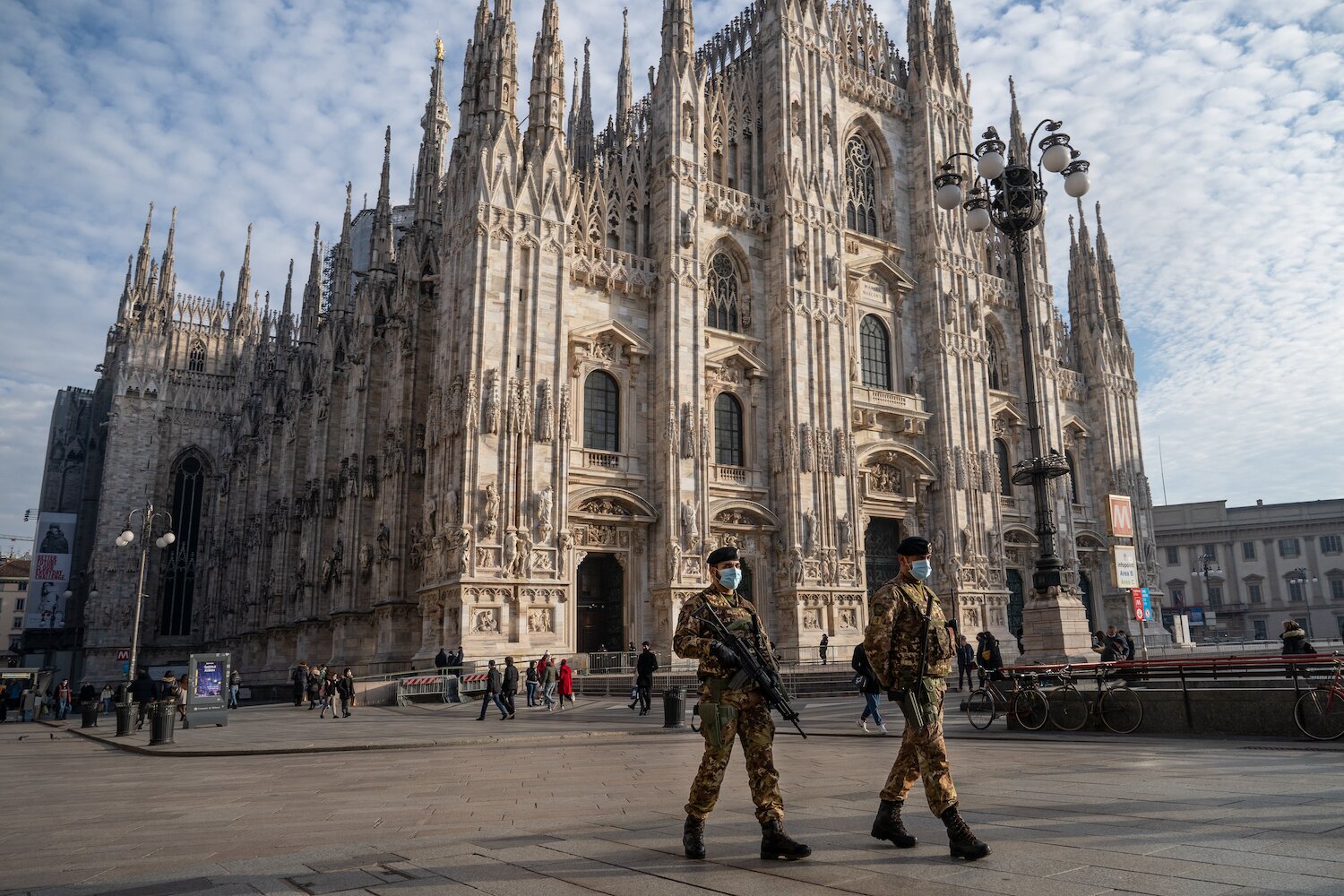 L’Italia torna in zona rossa: controlli speciali per Capodanno (anche su Internet)