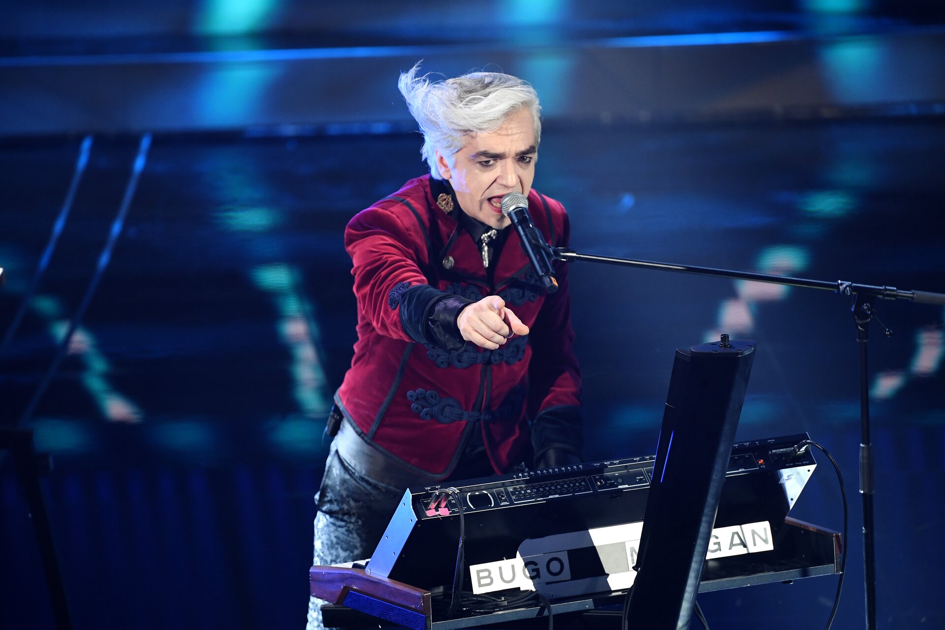 Sanremo 2020, Morgan pubblica su Instagram una delle canzoni escluse: “Il senso delle cose”