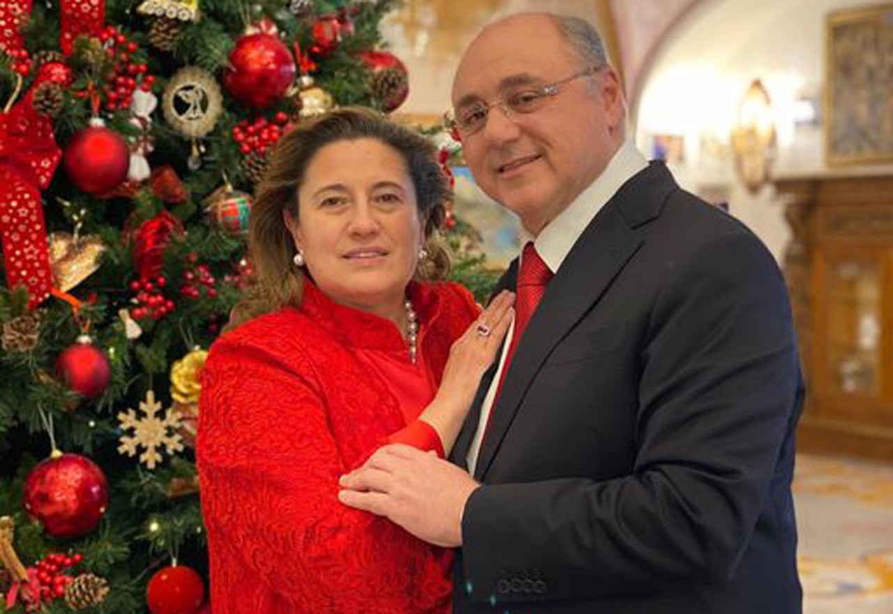 Natale 2020, gli auguri ‘simili e opposti’ di Alberto Angela e de Il Castello delle Cerimonie