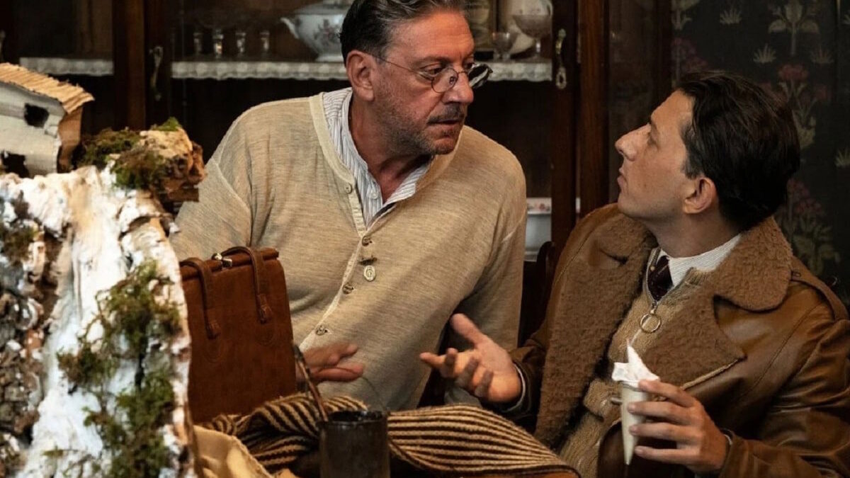 Natale in casa Cupiello, su Raiuno il film-tv tratto dal capolavoro di De Filippo: “Il primo di una collection dedicata al Maestro”