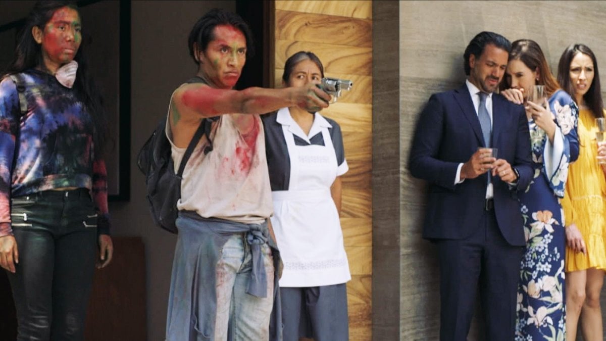 New Order: nuovo trailer del dramma distopico di Michel Franco premiato a Venezia
