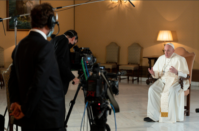 Papa Francesco protagonista di una docuserie, su Netflix a Natale