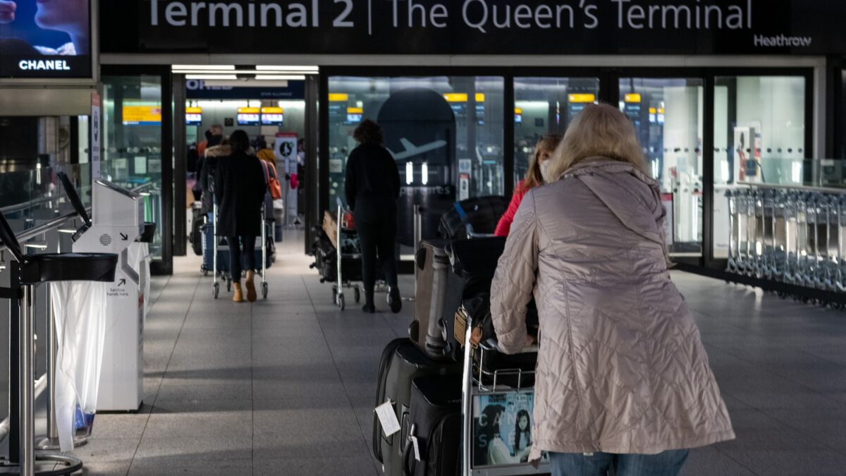 Italiani in UK: via libera al rientro dei residenti con quarantena obbligatoria