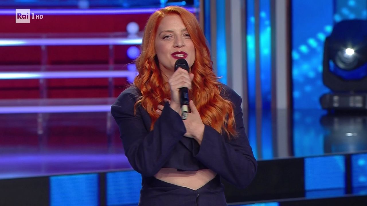 Noemi a Sanremo 2021 con Glicine