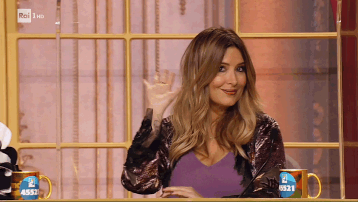 Selvaggia Lucarelli contro Pierluigi Diaco: “Doppia morale: umilia una signora per un ‘che palle’ e ride alle barzellette di Iva Zanicchi”