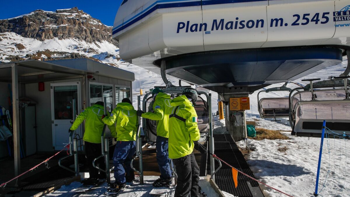 Valle D’Aosta, da oggi via libera allo sci. Cosa prevede l’ordinanza?
