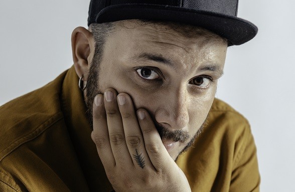 Lezioni di volo, Wrongonyou: la canzone di Sanremo 2021 sull’importanza di non aver paura di sentirsi liberi