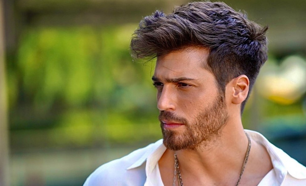 Can Yaman a Sanremo 2021: l’attore turco sarà uno degli ospiti
