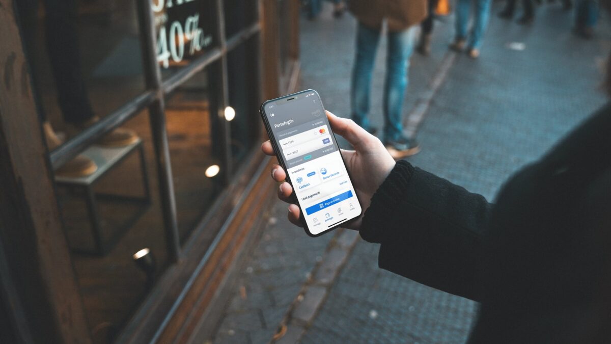 Il Cashback di Stato 2021 riparte tra problemi irrisolti e qualche “eccezione” per Amazon e Sky